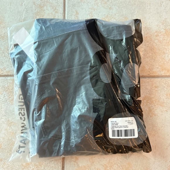 Topshop Joni flare jeans in washed black - Picture 6 of 9